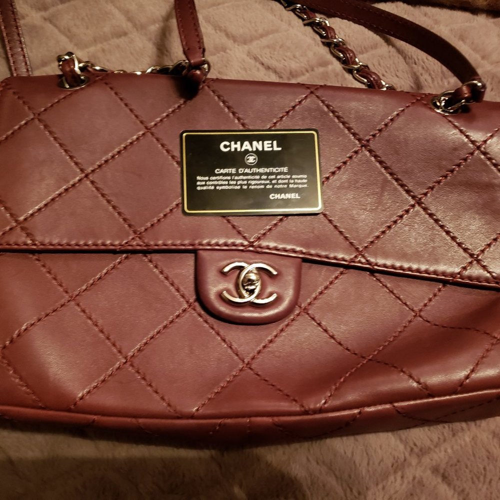 CHANEL  25 Quilted Silver Hardware Lamb Burbundy